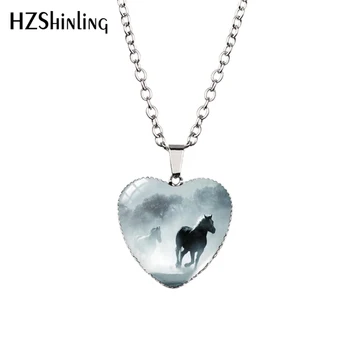  Novi Konja u Magli Srce Ogrlica Prosječna Konja Srce Privjesak Leteći Konj Nakit, Modne Ogrlice u obliku Srca HZ3